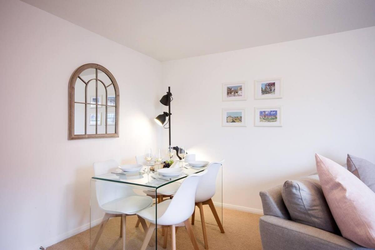 Modern Apartment In The Heart Of Oxford With Secure Underground Parking ภายนอก รูปภาพ