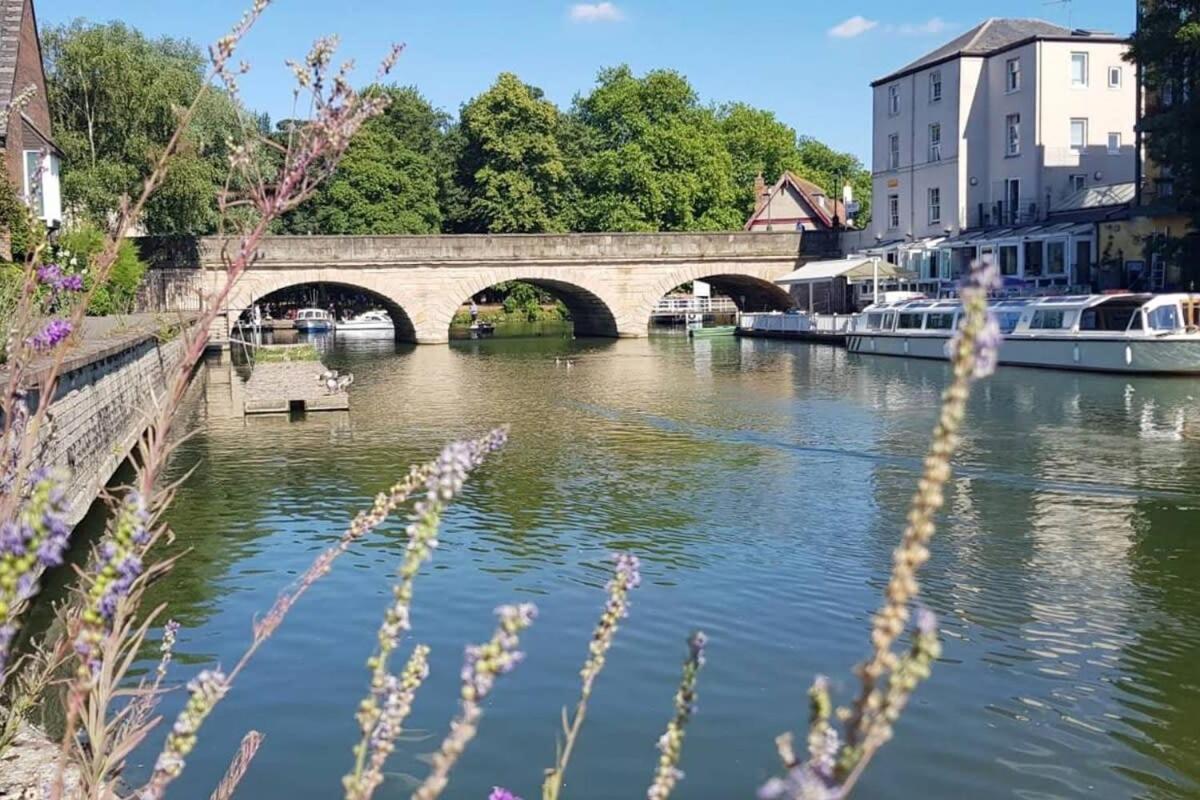 Modern Apartment In The Heart Of Oxford With Secure Underground Parking ภายนอก รูปภาพ